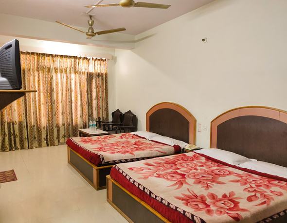Imagen de la habitación del Hotel Amit, Bhuntar. Foto 14