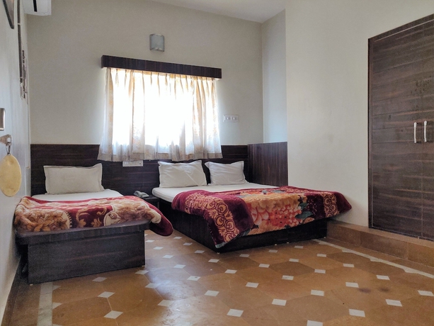 Imagen de la habitación del Hotel Amit Palace. Foto 7