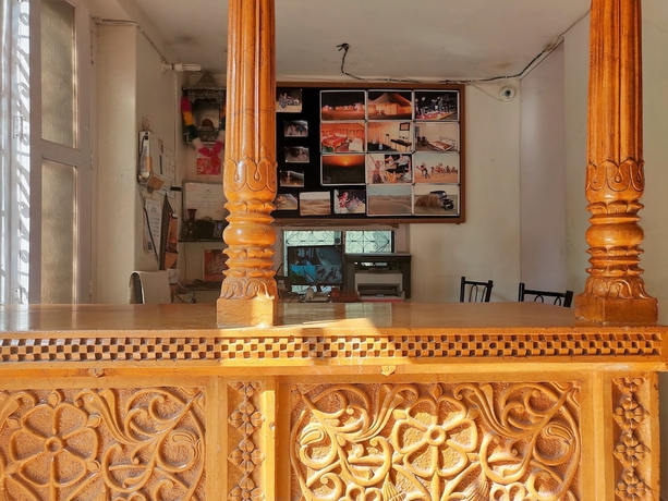 Imagen de los interiores del Hotel Amit Palace. Foto 19