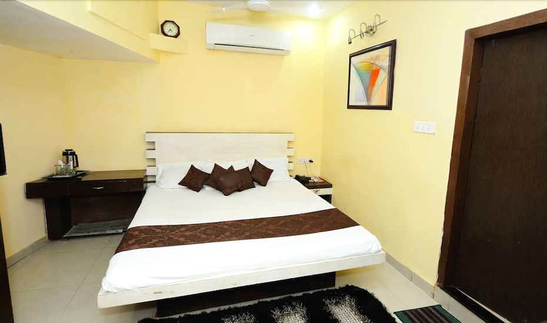 Imagen de la habitación del Hotel Amit Regency. Foto 8