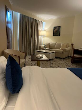 Imagen de la habitación del Hotel Amman Paradise. Foto 17