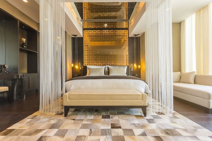 Imagen de la habitación del Hotel Amman Rotana. Foto 14