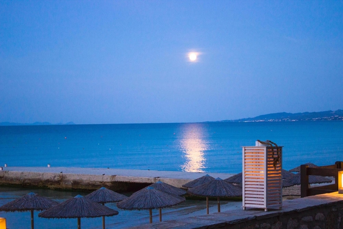 Imagen de los exteriores del Hotel Ammon Zeus Luxury Beach. Foto 9