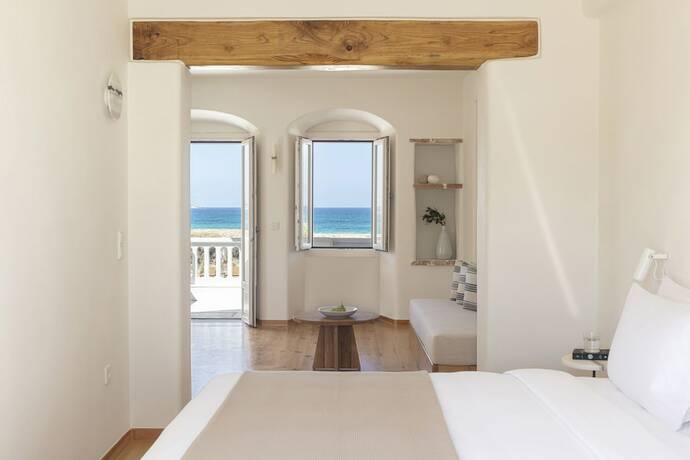 Imagen de la habitación del Hotel Ammothines Cycladic Suites. Foto 11