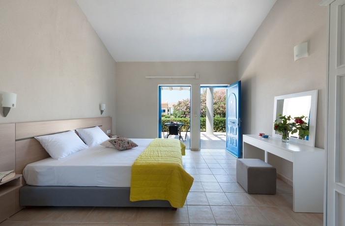 Imagen de la habitación del Hotel Ammoudia Maisonettes. Foto 2