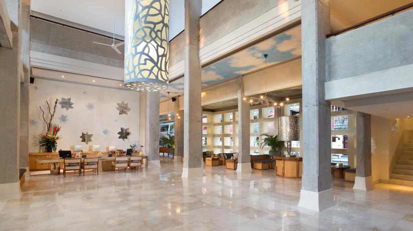 Imagen de los interiores del Hotel Amnaya Resort Kuta. Foto 6