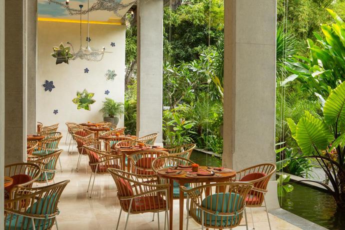 Imagen de los interiores del Hotel Amnaya Resort Kuta. Foto 8