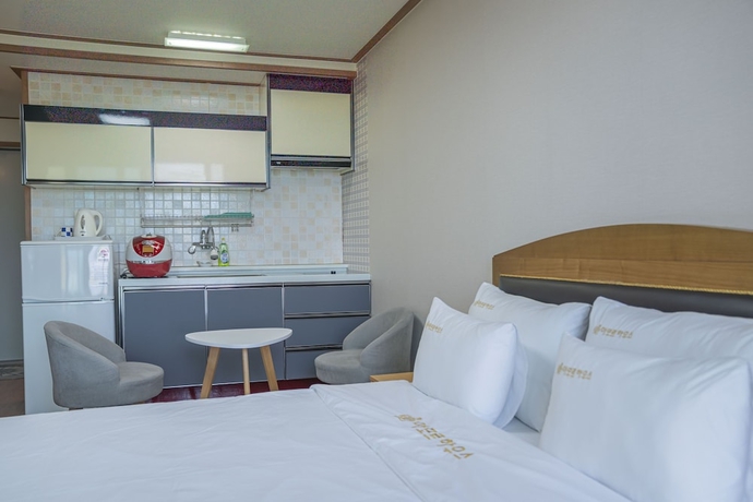 Imagen de la habitación del Hotel Amor House. Foto 15