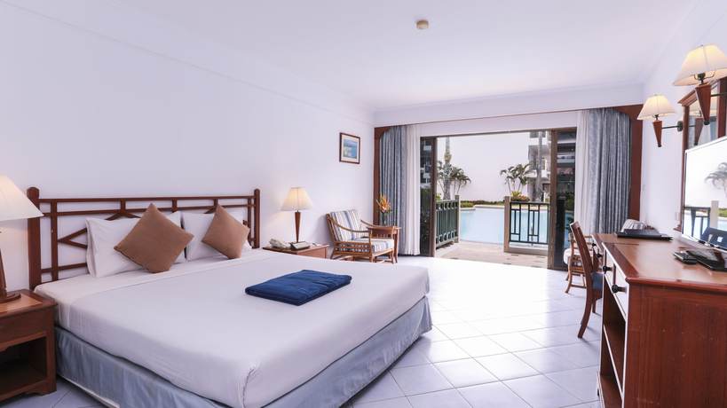 Imagen de la habitación del Hotel Amora Beach Resort Phuket. Foto 4