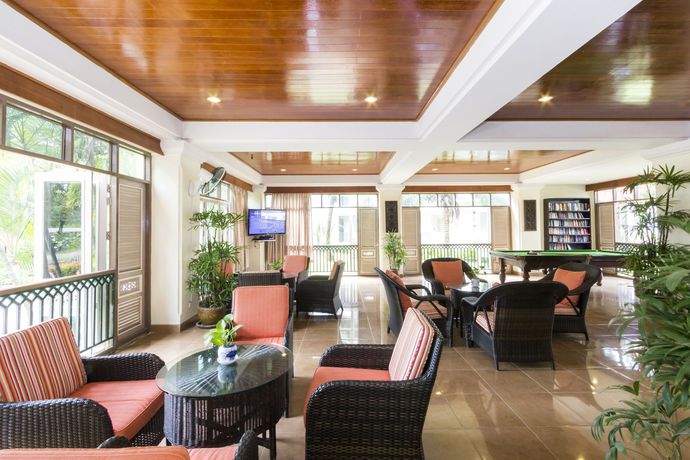 Imagen de los interiores del Hotel Amora Beach Resort Phuket. Foto 14