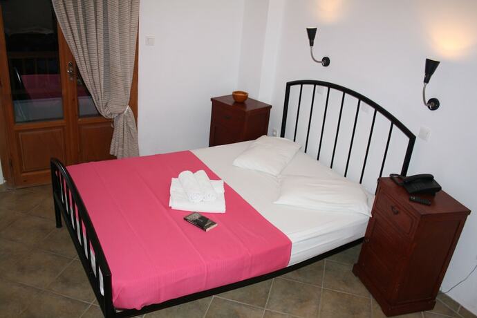 Imagen general del Hotel Amorani Studios, Mpatsi. Foto 5