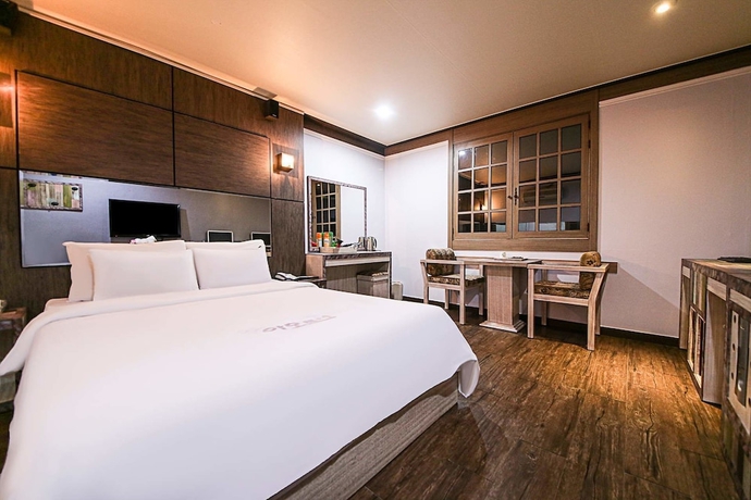 Imagen de la habitación del Hotel Amore Motel. Foto 6