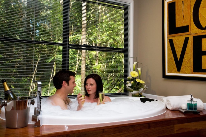 Imagen de la habitación del Hotel Amore On Buderim Luxury Rainforest Cabins. Foto 7