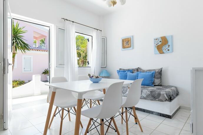 Imagen de la habitación del Hotel Amorossa Beachfront Village by Konnect. Foto 19