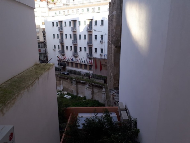 Imagen de los exteriores del Hotel Amouday. Foto 8