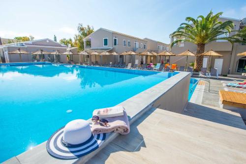 Imagen general del Hotel Amour Holiday Resort. Foto 1