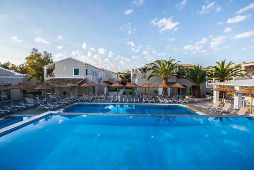 Imagen general del Hotel Amour Holiday Resort. Foto 3