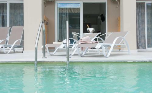Imagen de la habitación del Hotel Amour Holiday Resort. Foto 8