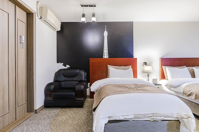 Imagen de la habitación del Hotel Amourex. Foto 19