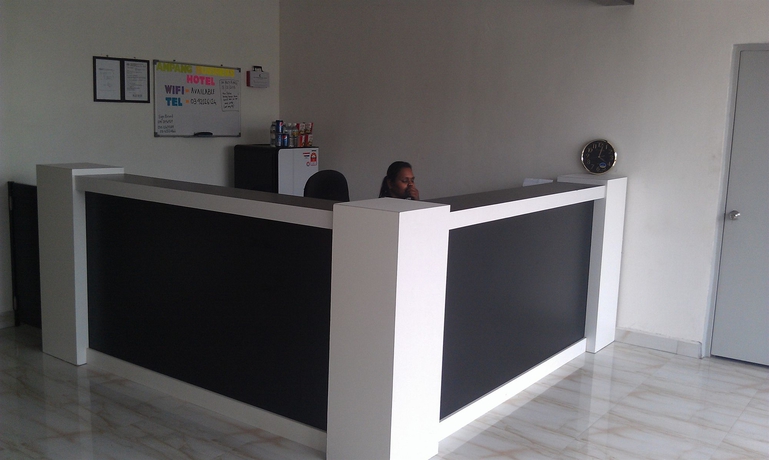 Imagen de los interiores del Hotel Ampang Business. Foto 11