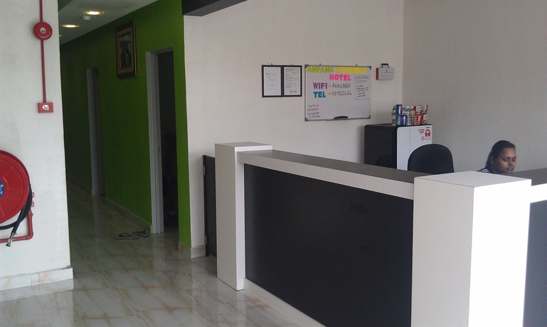 Imagen de los interiores del Hotel Ampang Business. Foto 13