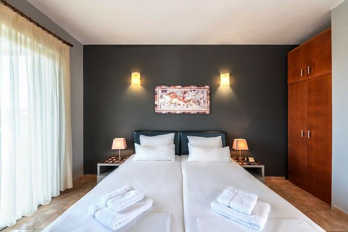 Imagen de la habitación del Hotel Ampelia Kassandra. Foto 12