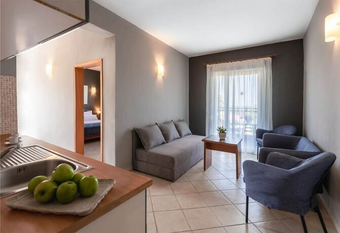 Imagen de la habitación del Hotel Ampelia Kassandra. Foto 14