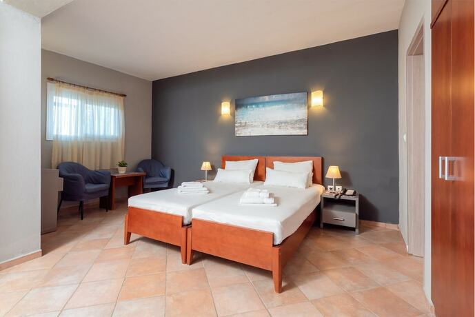 Imagen de la habitación del Hotel Ampelia Kassandra. Foto 19