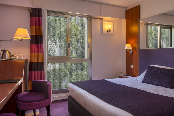 Imagen de la habitación del Hotel Ampere. Foto 4