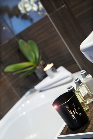 Imagen de la habitación del Hotel Ampere. Foto 9