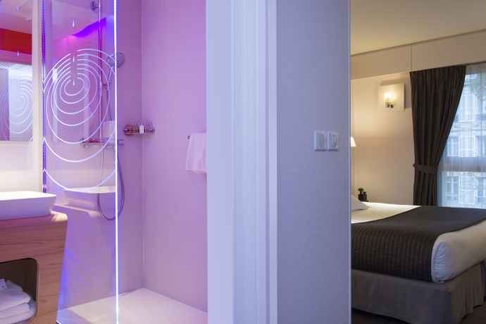 Imagen de los interiores del Hotel Ampere. Foto 16