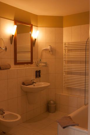 Imagen de la habitación del Hotel Ampervilla. Foto 11