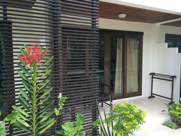 Imagen de los exteriores del Hotel Ampha Place. Foto 8