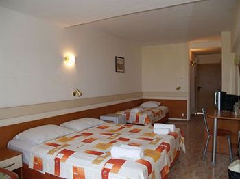 Imagen general del Hotel Amphibia Beach Complex. Foto 2