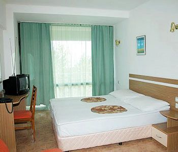 Imagen de los interiores del Hotel Amphibia Beach Complex. Foto 10