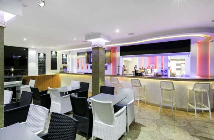 Imagen del bar/restaurante del Hotel Amphitriti, Pefki. Foto 3