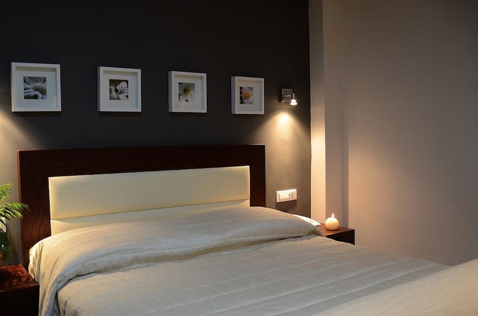 Imagen de la habitación del Hotel Amphitryon City. Foto 2