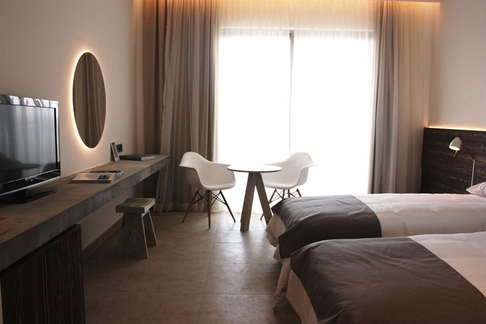 Imagen de la habitación del Hotel Amphora and Suites. Foto 8