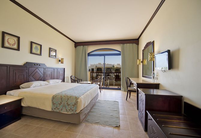 Imagen de la habitación del Hotel Amphoras Beach. Foto 2