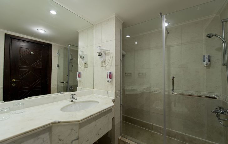 Imagen de la habitación del Hotel Amphoras Beach. Foto 6