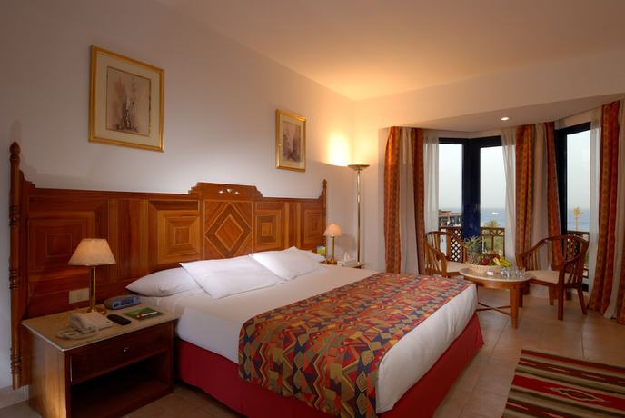 Imagen de la habitación del Hotel Amphoras Beach. Foto 7