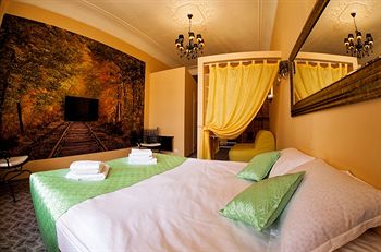 Imagen general del Hotel Amplua. Foto 10