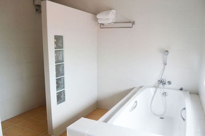 Imagen de la habitación del Hotel Ampo Residence. Foto 10