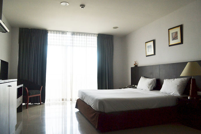 Imagen de la habitación del Hotel Ampo Residence. Foto 15