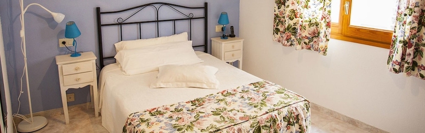 Imagen de la habitación del Hotel Ampolla Sol. Foto 9