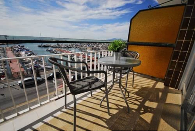 Imagen de la habitación del Hotel Ampolla Sol. Foto 16