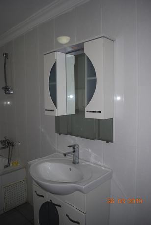 Imagen de la habitación del Hotel Ampomaah. Foto 6