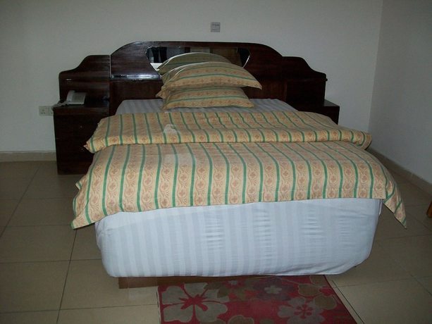 Imagen de la habitación del Hotel Ampomaah. Foto 13