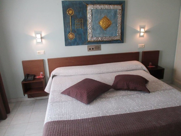 Imagen de la habitación del Hotel Ampuria Inn. Foto 6