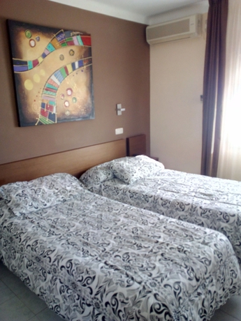 Imagen de la habitación del Hotel Ampuria Inn. Foto 10